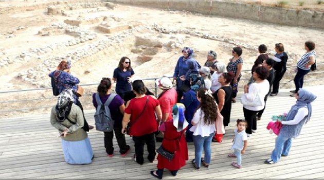 Bornova'da Kültür Turlarıyla Tarihe Yolculuk