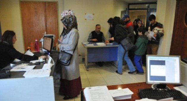 Buca Belediyesi'nden Bin 500 Öğrenciye Burs