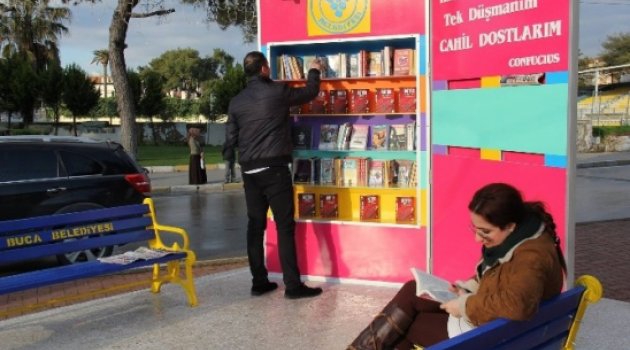 Buca'da Sokak Kütüphaneleri Okurlarını Bekliyor