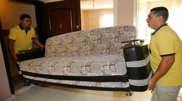 Buca'dan Eşya Ve Giyim Bankası