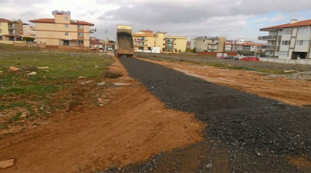 Çamurlu Yollara Veda