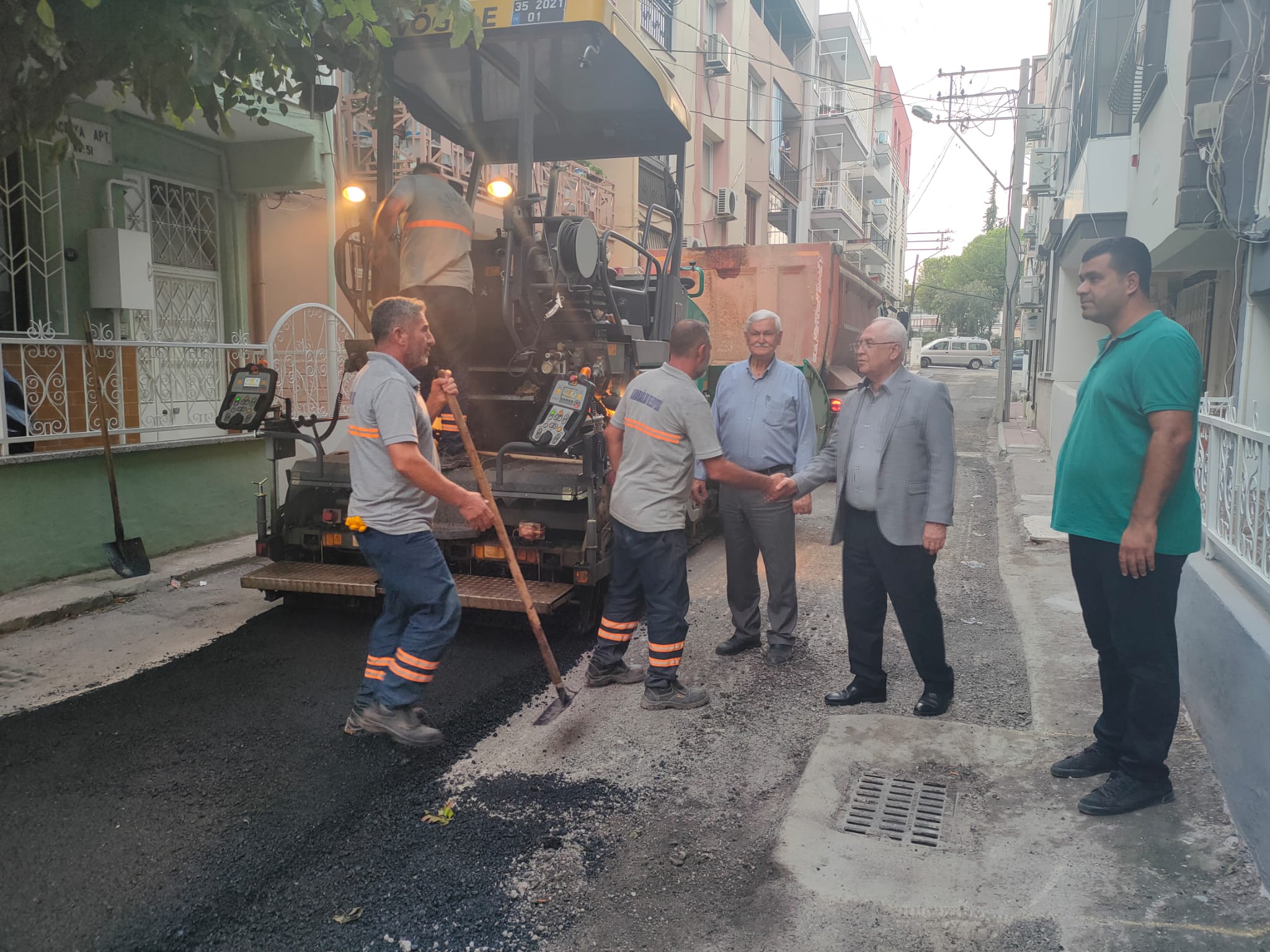 Başkan Selvitopu'dan Bahar'da asfalt denetimi