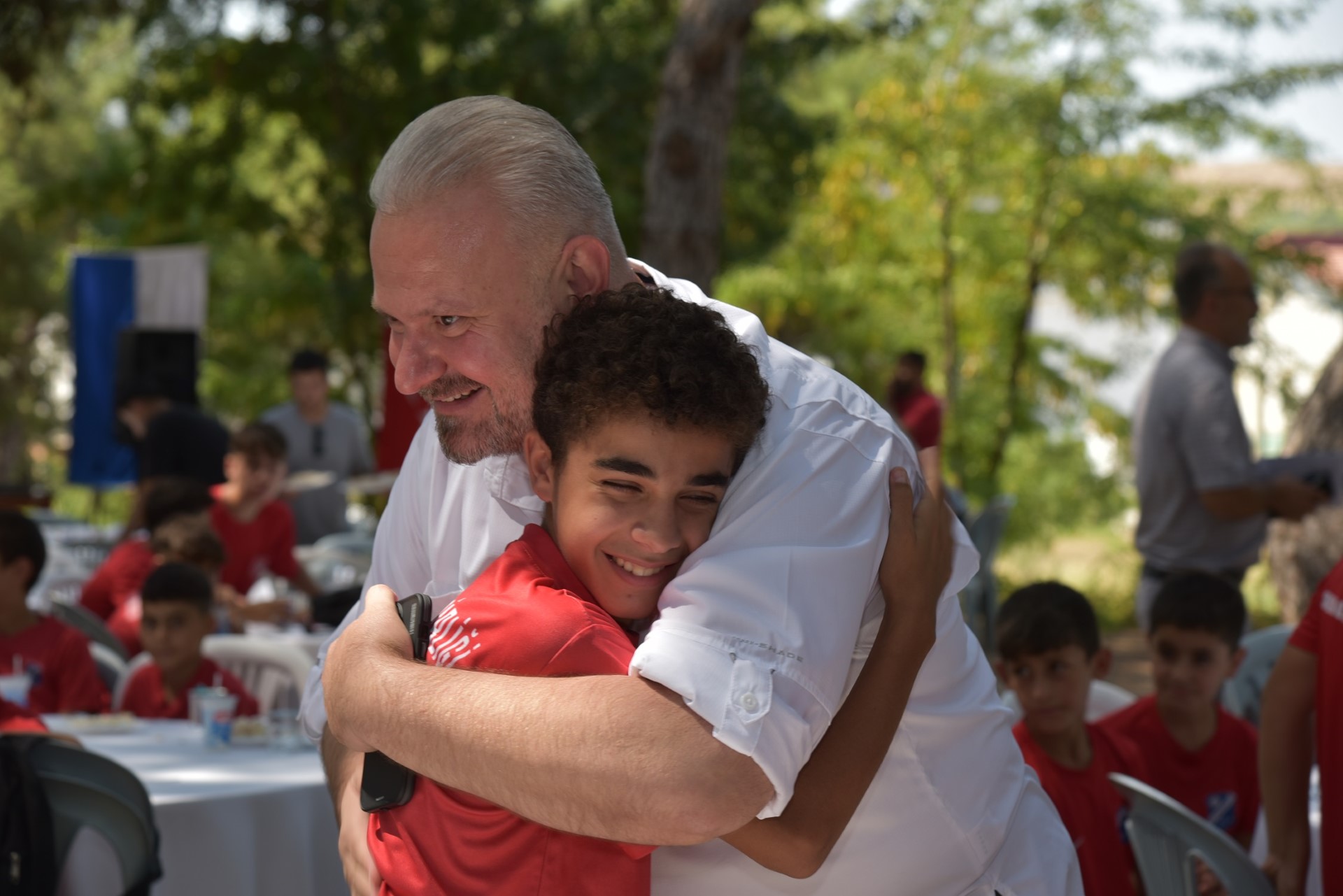 Menemen Belediyesi'nden öğrencilere dev destek!