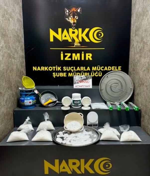 İzmir'de uyuşturucu tacirlerine geçit yok!