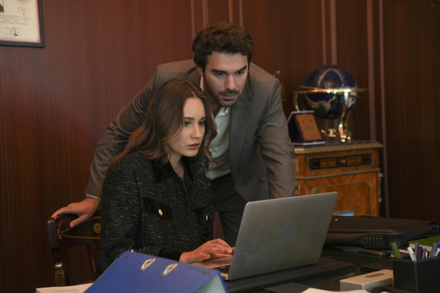 Ünlü oyuncu Aldatmak dizisinin kadrosundan ayrılıyor