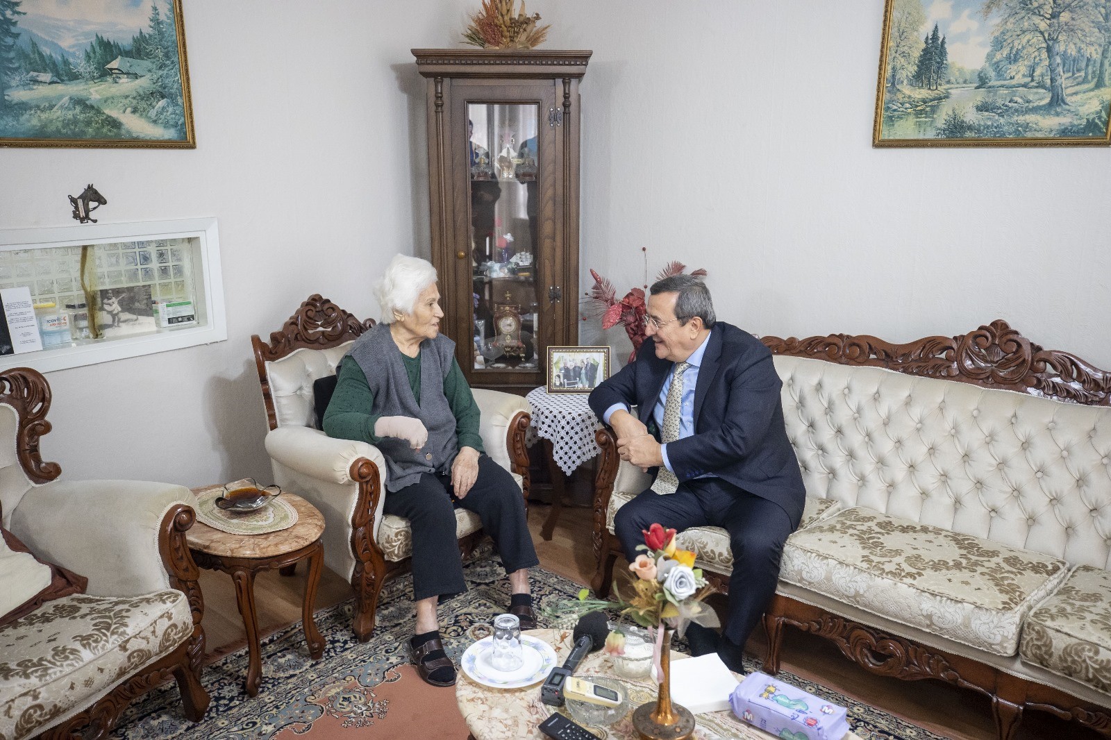 Başkan Batur 24 Kasım'da Yine Öğretmeninin Yanında