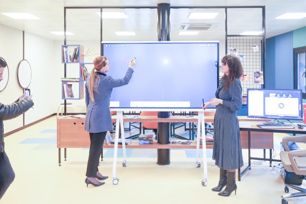 DEÜ'NÜN YENİ EĞİTİM ÜSSÜ HİZMETE GİRDİ: TEKNOLOJİ VE SÜRDÜRÜLEBİLİRLİĞİ HARMANLAYAN 'META SINIF'