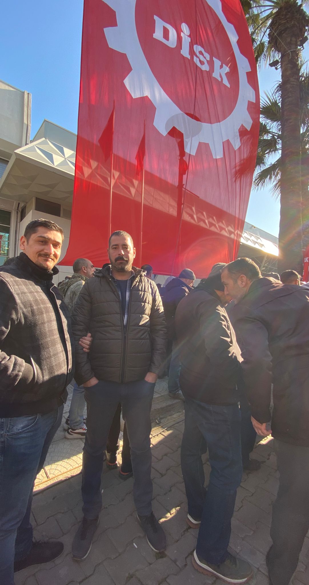 Büyükşehir çalışanları enflasyona ezdirilmedi