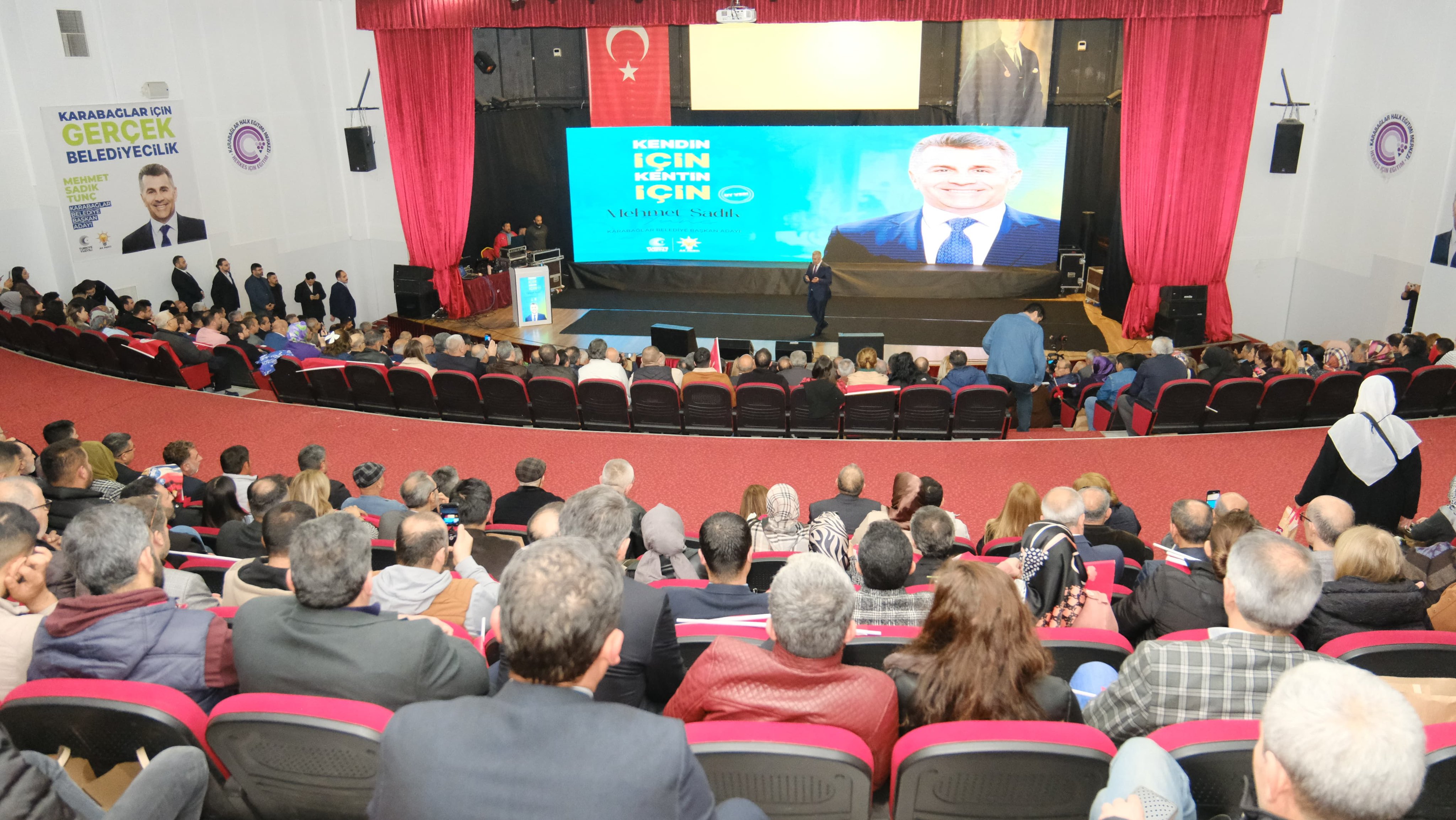 Başkan Adayı Tunç, proje ve vaatlerini vitrine çıkardı