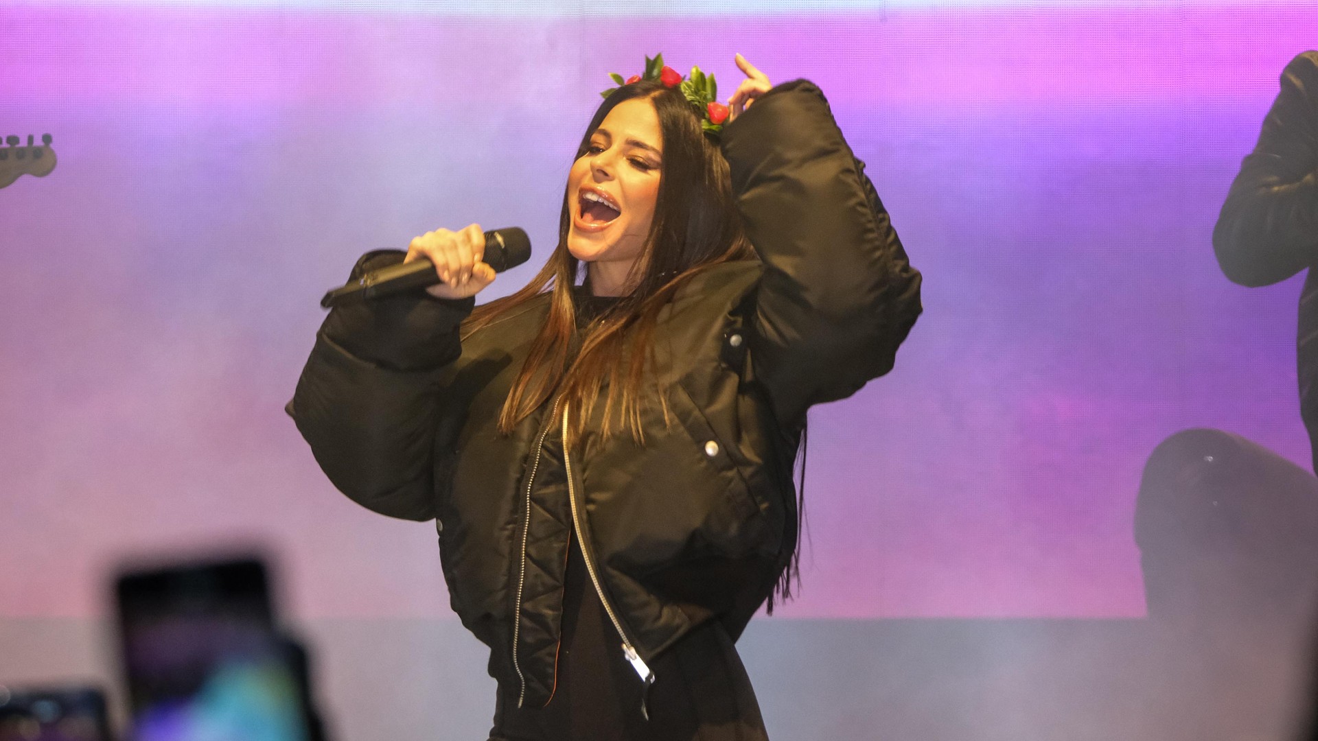 14. EMİRALEM ÇİLEK FESTİVALİ’NE SİMGE DAMGA VURDU