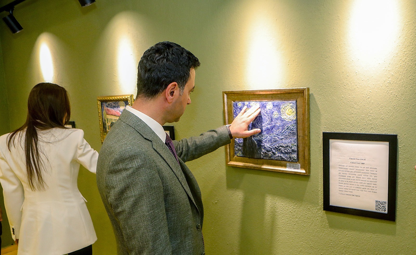 Bayraklı Belediyesi Engelliler Merkezi’ne ‘kırmızı bayrak’