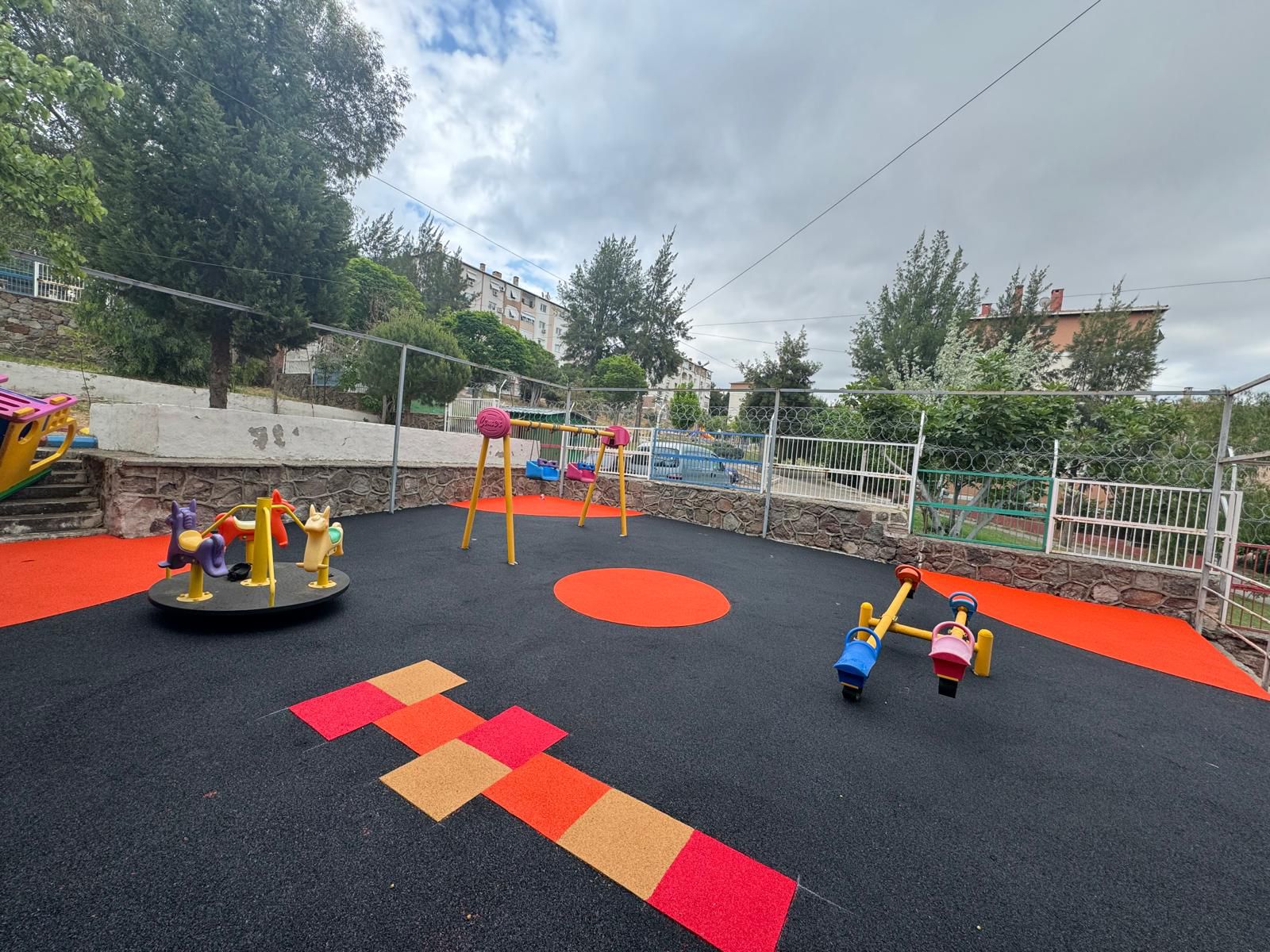 İzmir’in parkları yeniden doğuyor