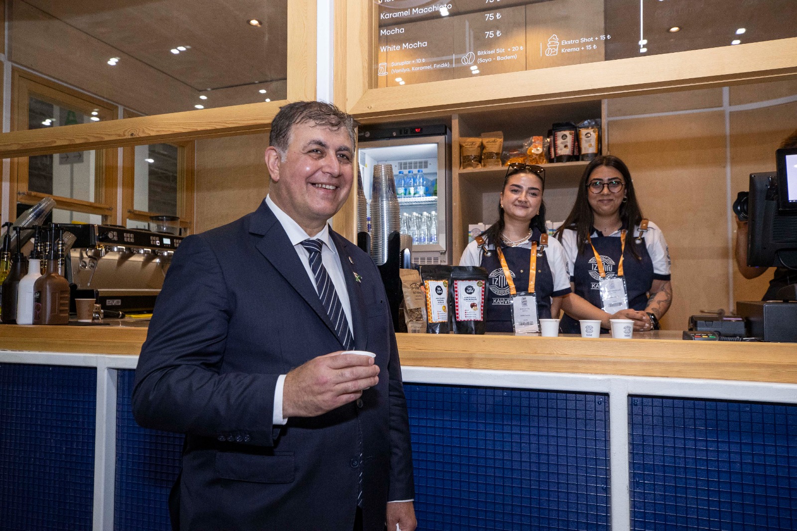 İzmir’de fuar bereketi Lezzet ve teknolojiyi buluşturan iki fuar 18 bin ziyaretçiyi ağırladı