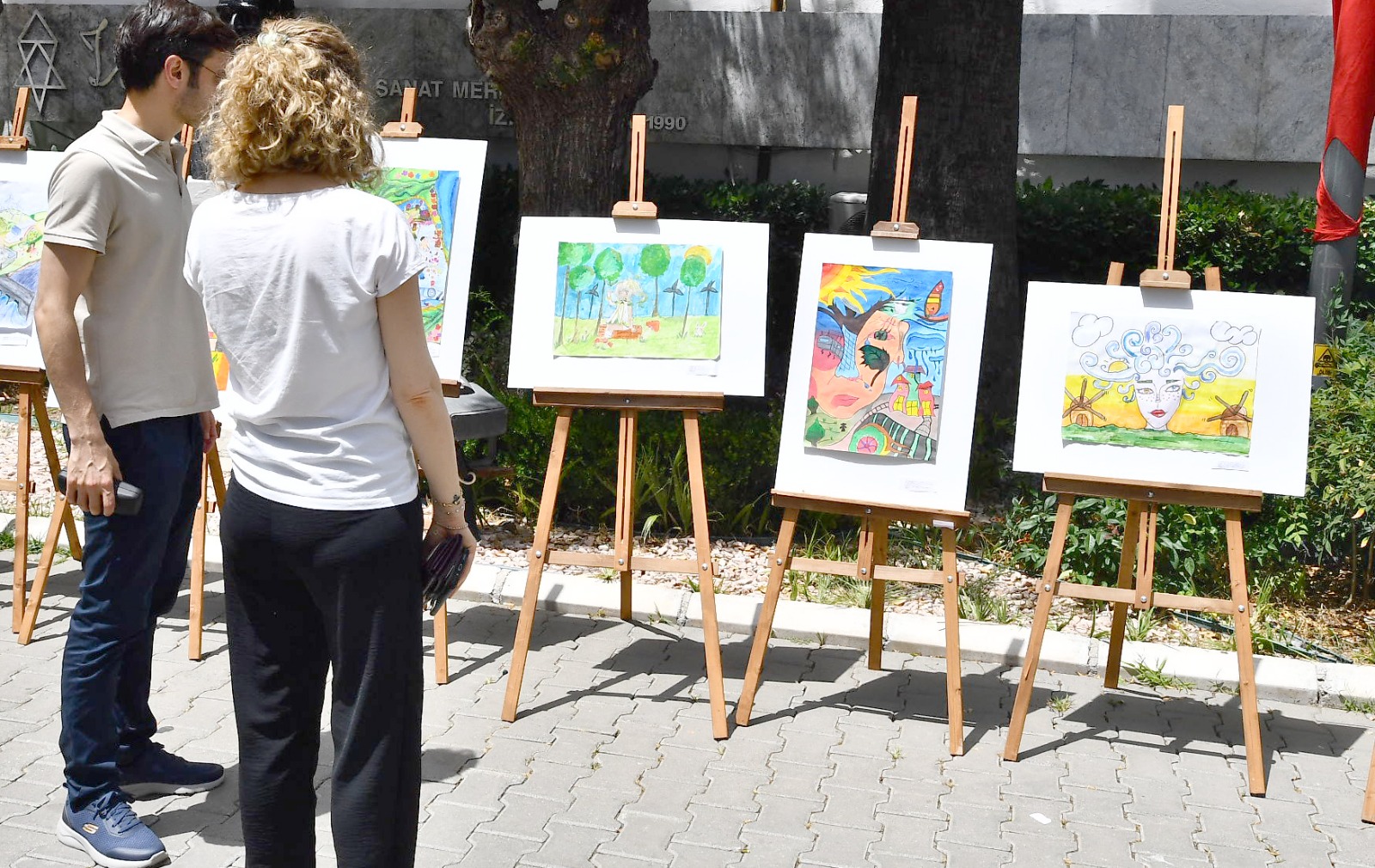 Çocuklar temiz enerjiyi resmetti