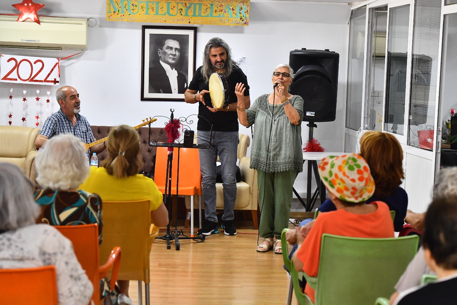 Bu merkeze gelen gençleşiyor