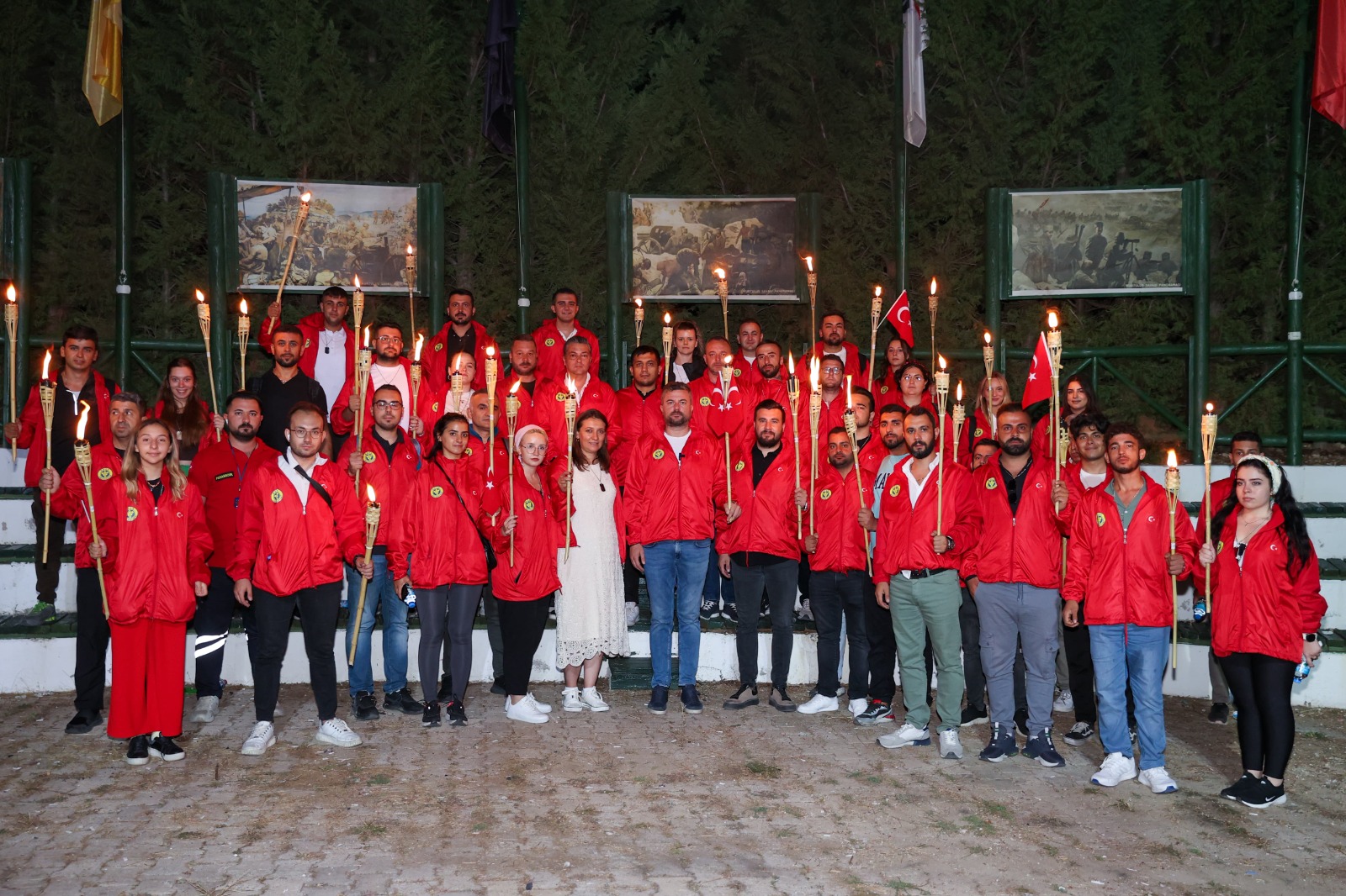 Başkan Görkem Duman, Bucalı gençlerle Kocatepe’de