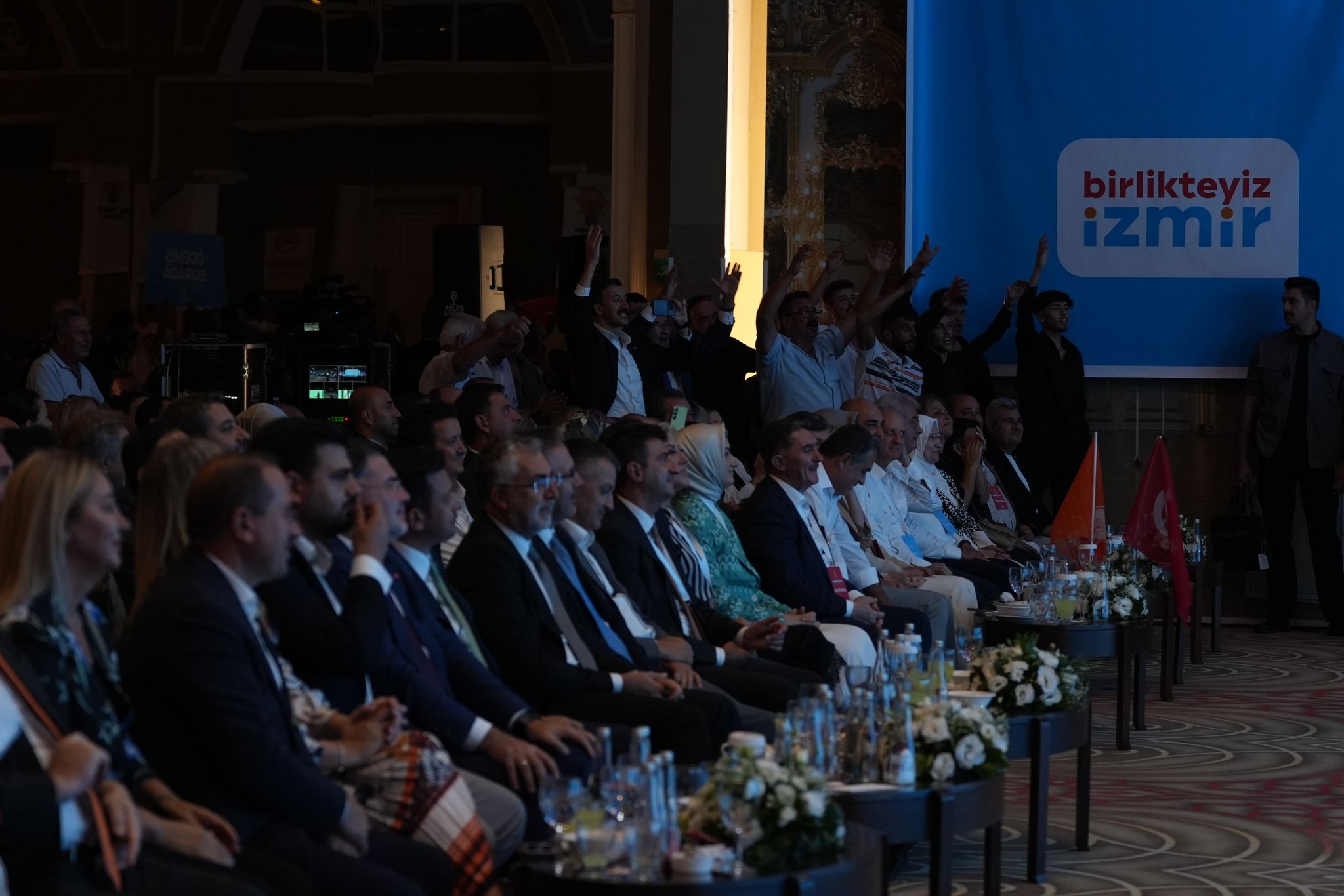 Binali Yıldırım'dan özeleştiri: İlk defa ikinci parti konumuna düştük!