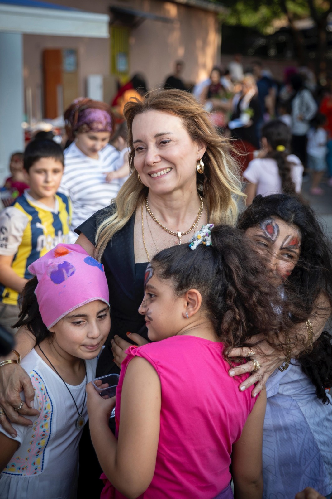 ‘Mutlu Çocuklar Sokağı’ 18 mahallede 5 bin çocukla buluştu