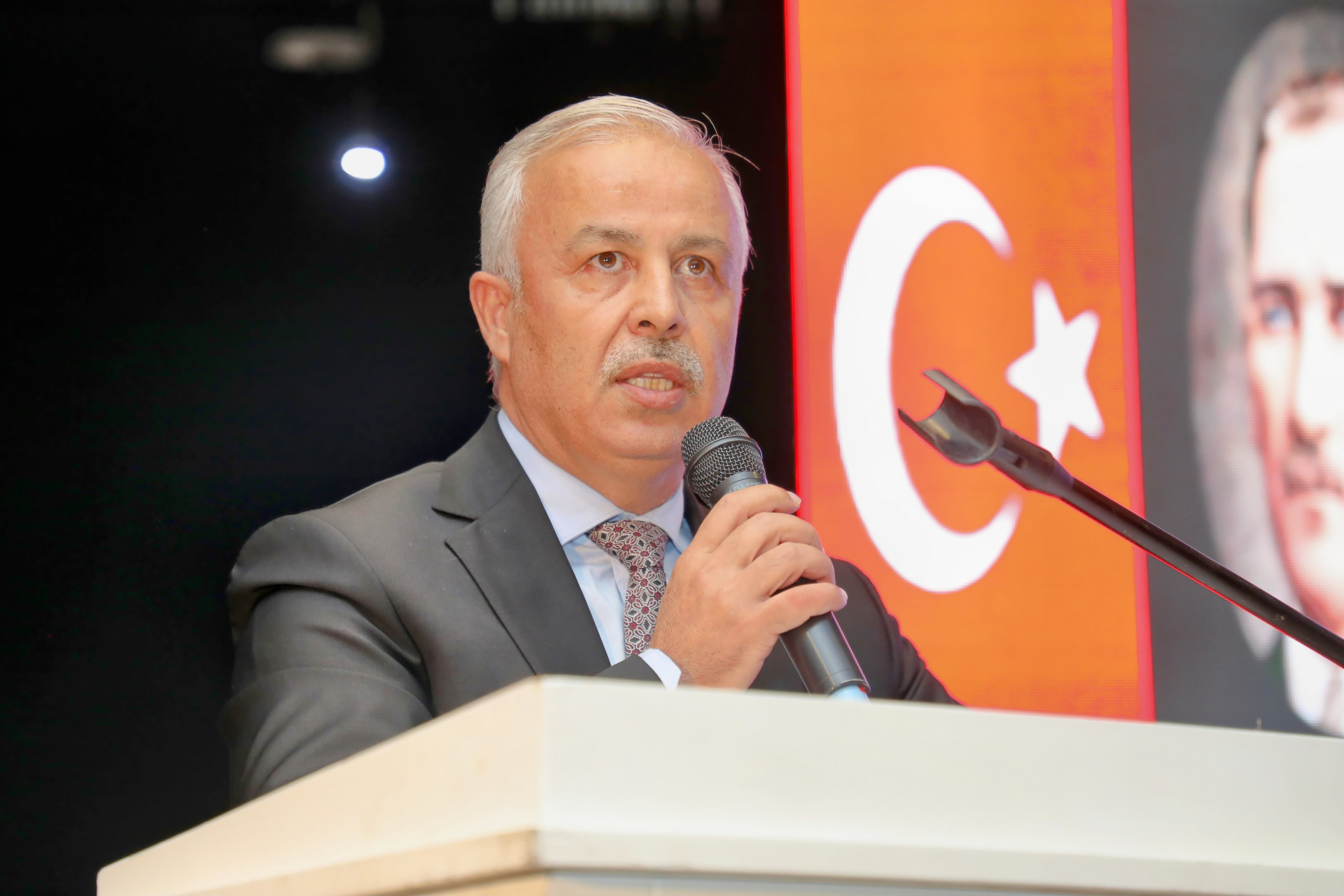 AK Parti İzmir Gençlik Kolları’nda kongre süreci Karşıyaka ile başladı