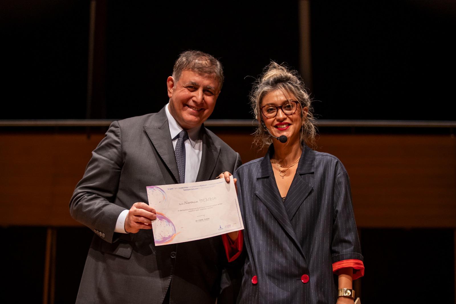 8. Uluslararası İzmir Edebiyat Festivali başladı