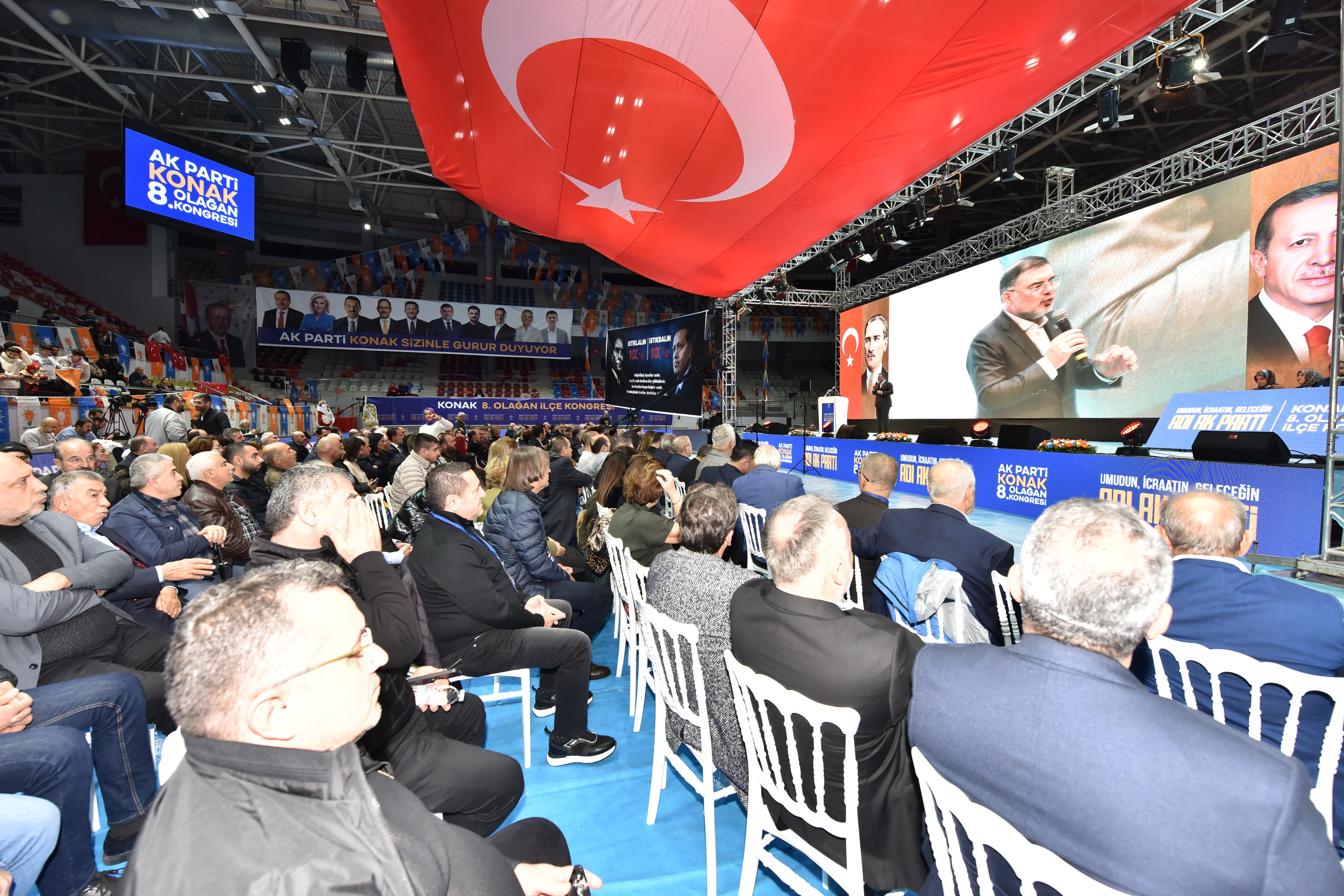 Başkan Bilal Saygılı'dan Konak'tan mesaj seli! ''CHP İzmir'in başındaki zat, önce CHP bir otopark değnekçisi gibi rant kovalayacağına…''