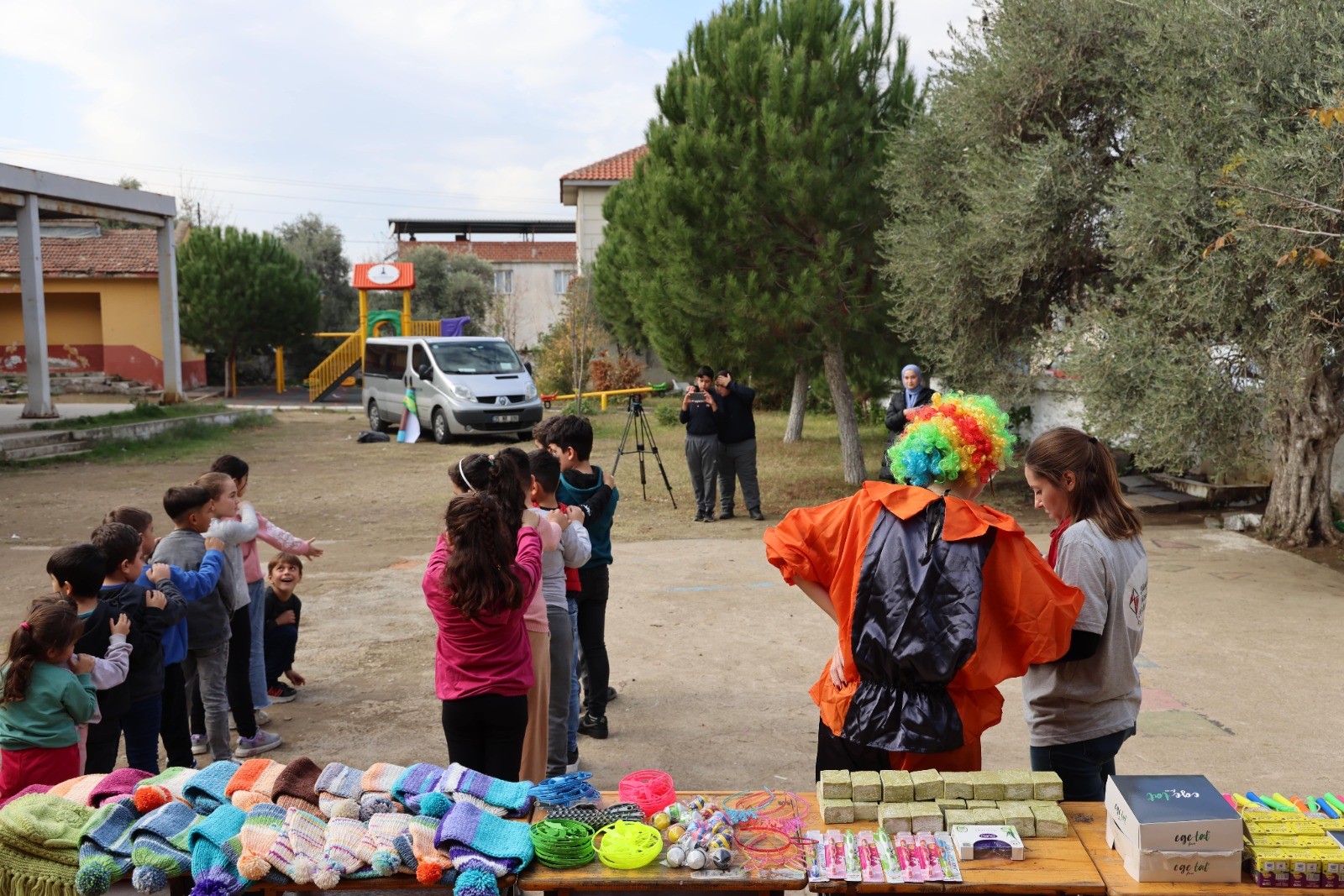 DEPARK'TAN ANLAMLI DOKUNUŞ: KÖY OKULUNU YENİLEDİLER