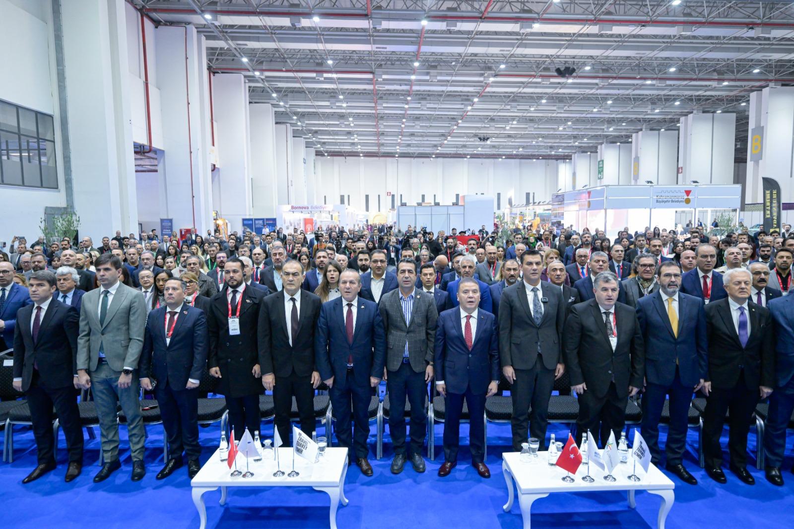 Sağlık ve turizm sektörlerinin kalbi İzmir’de atıyor