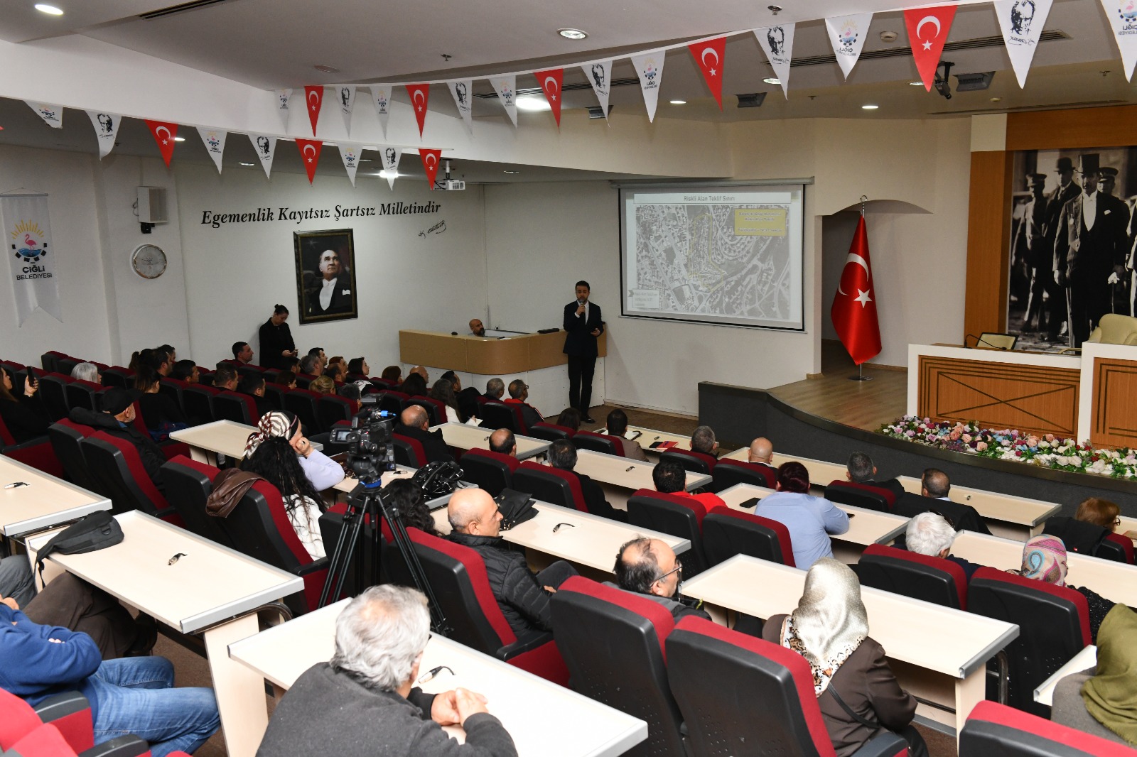 Çiğli Belediyesi'nden Daha Yaşanabilir Bir Kent İçin Yoğun Mesai