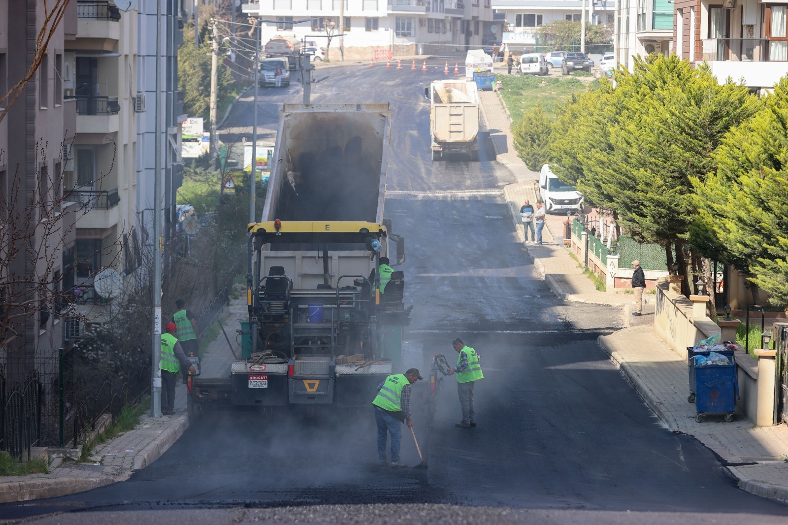 Başkan Görkem Duman, ilçede asfalt seferberliğini sürdürüyor