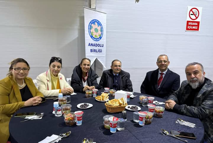 Anadolu Birliği'nin iftar yemeği büyük ilgi gördü