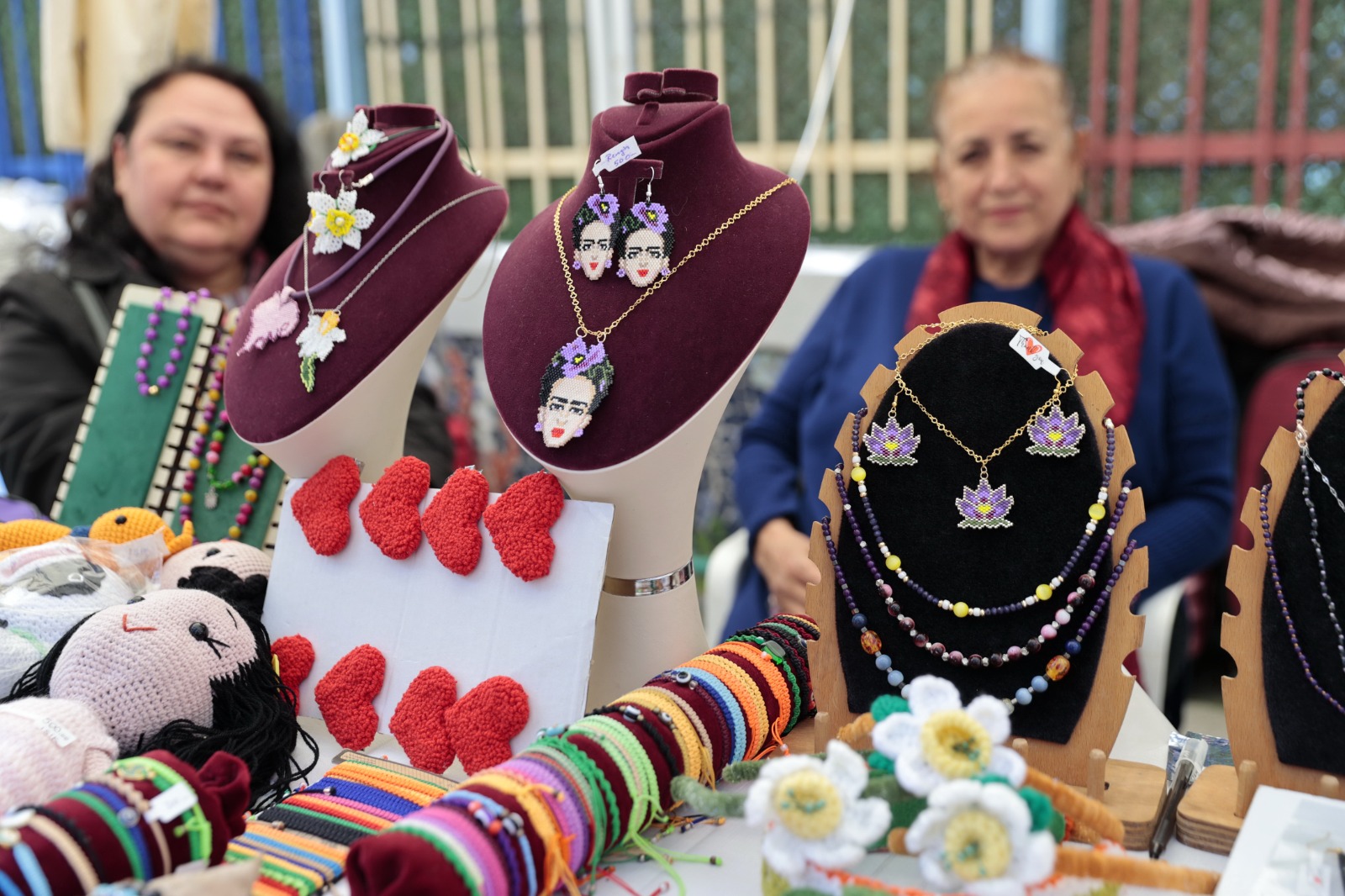 Konak’tan üreten kadınlara destek