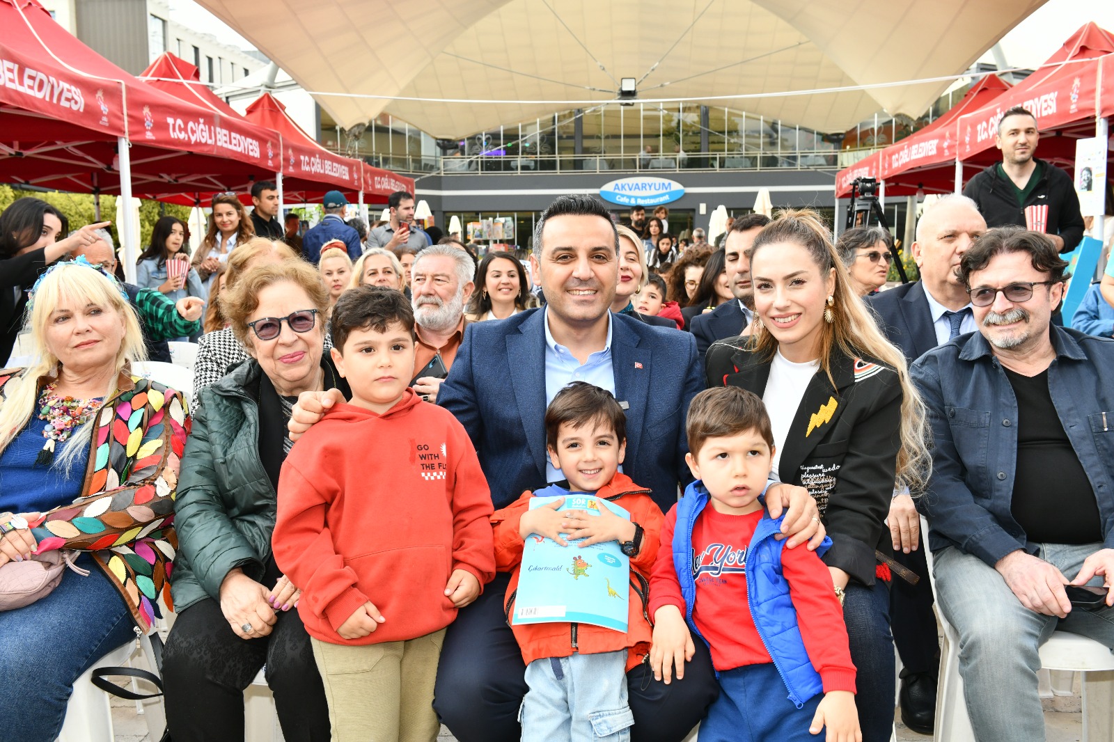 1. Çiğli Kitap Günleri Renkli Başlangıçla Kapılarını Açtı