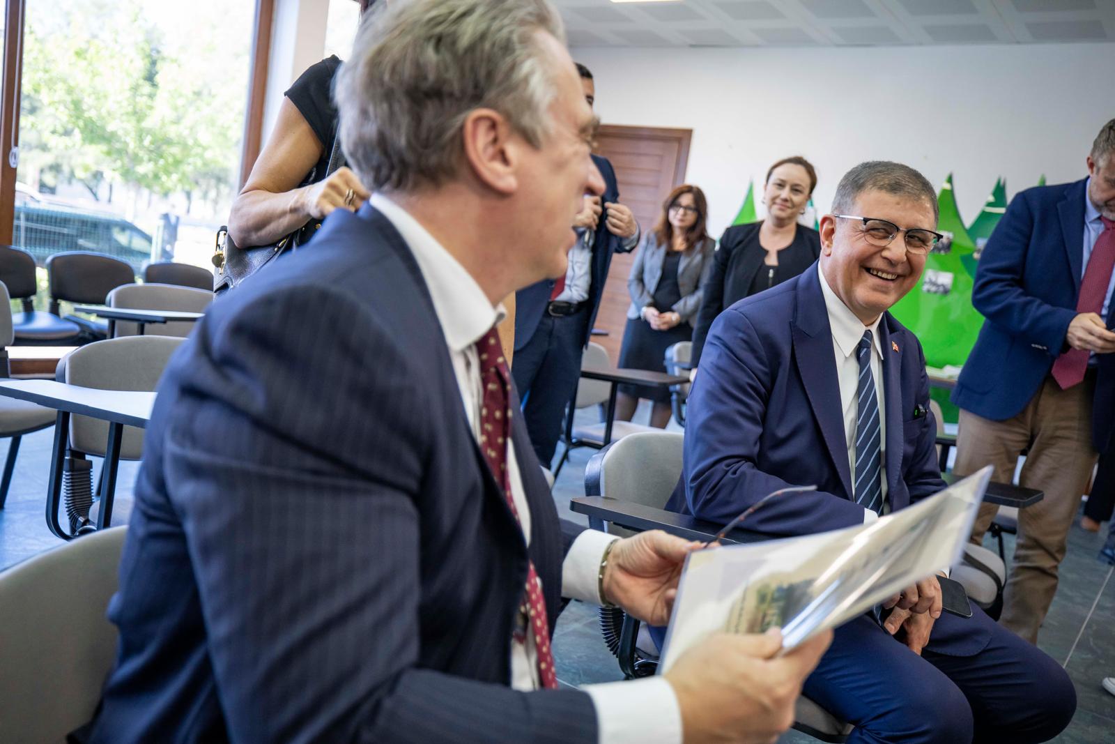 Başkan Tugay AB Delegasyonu’na İzmir’in “iklim nötr” çalışmalarını anlattı