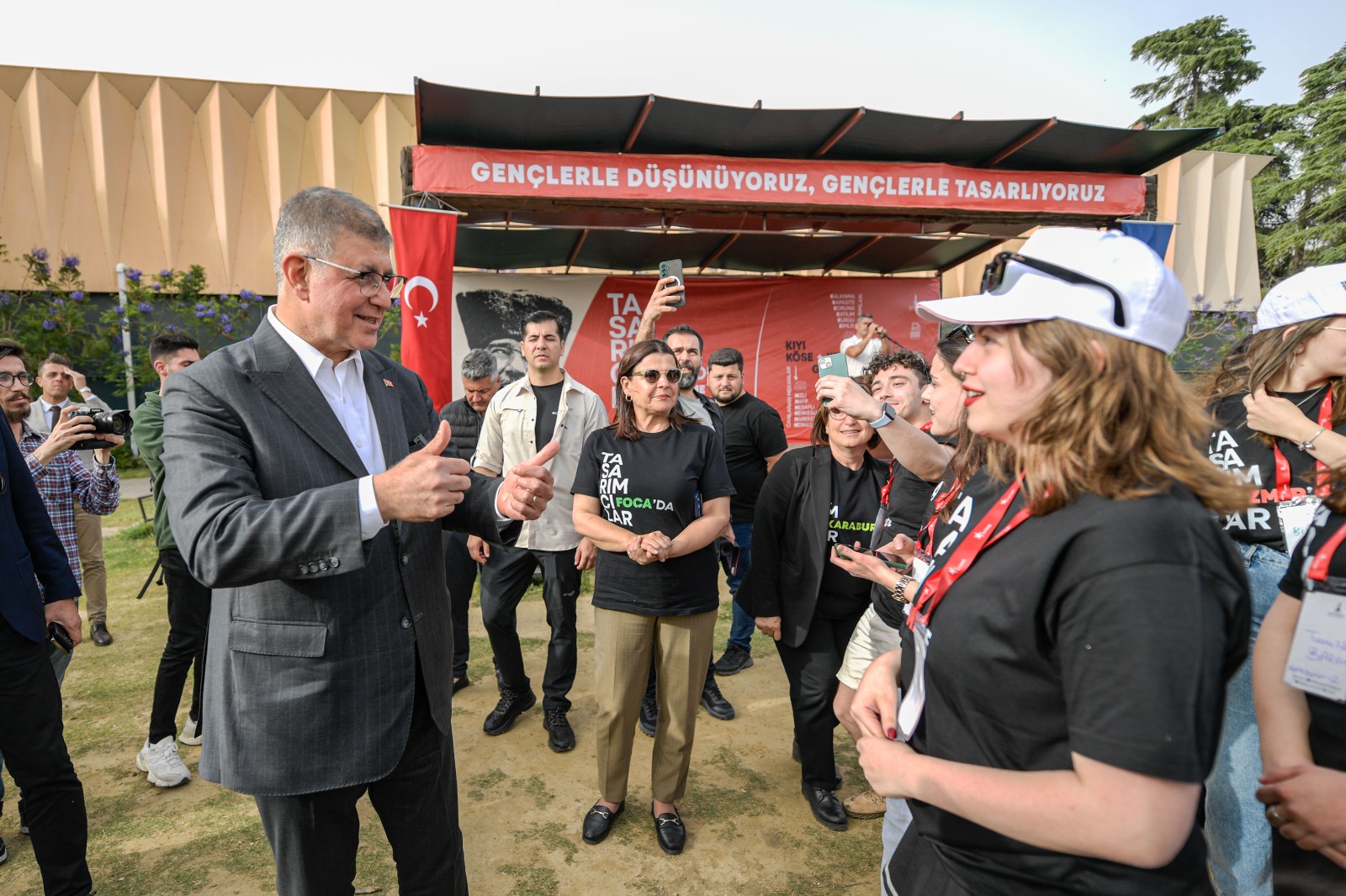 Cumhuriyet'in genç tasarımcıları İzmir’de buluştu