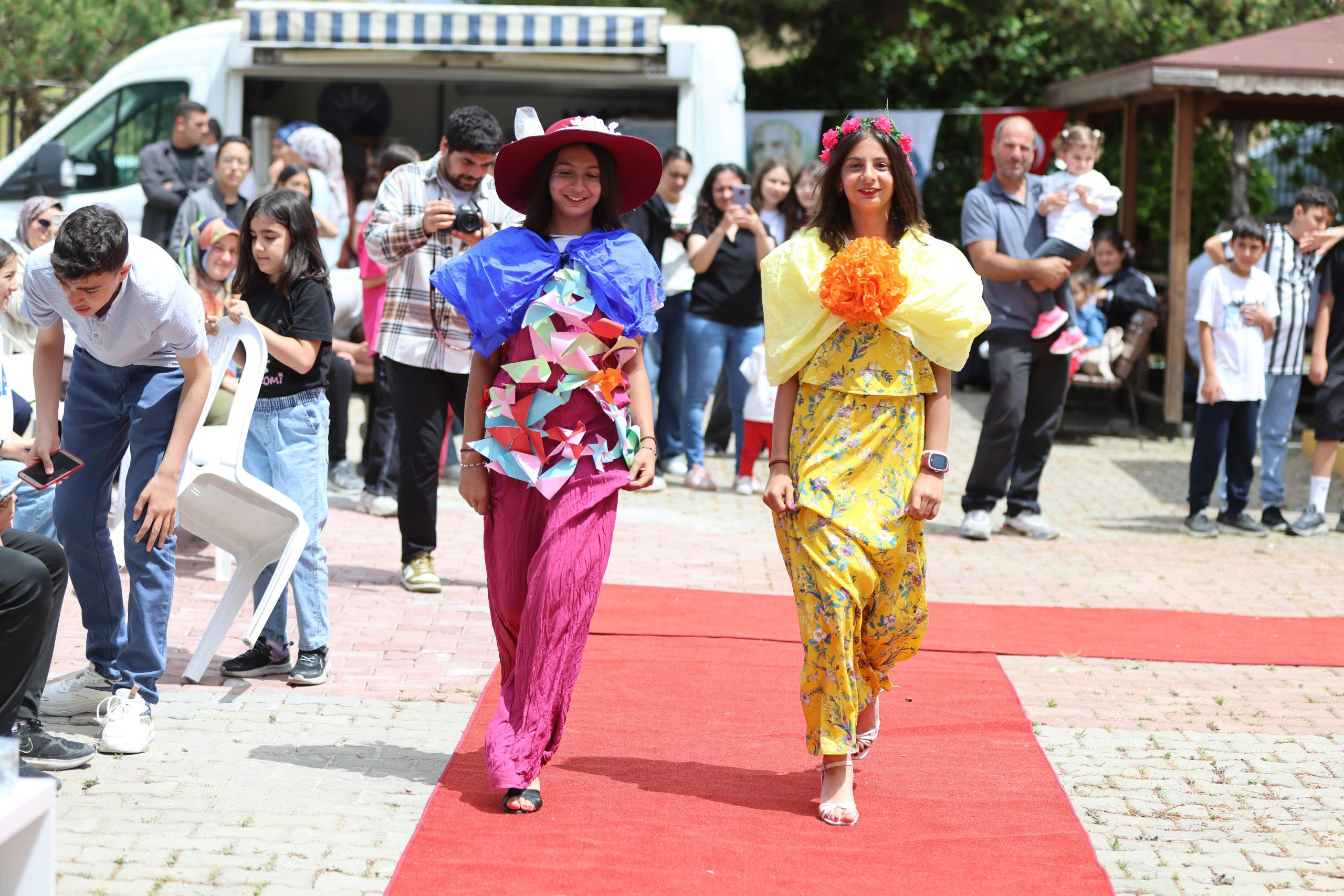 Karabağlar'da baharın coşkusu gençlerle buluştu