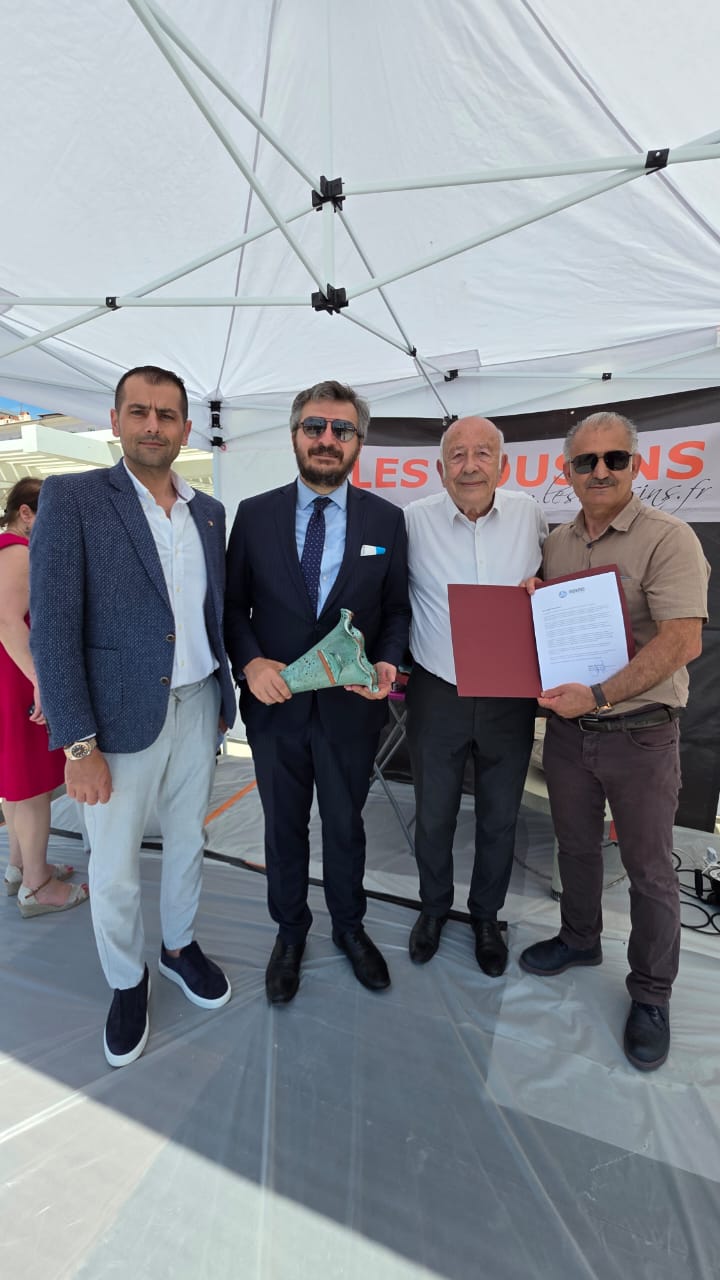 Menemenli ustalar Fransa’da da Zirvede…