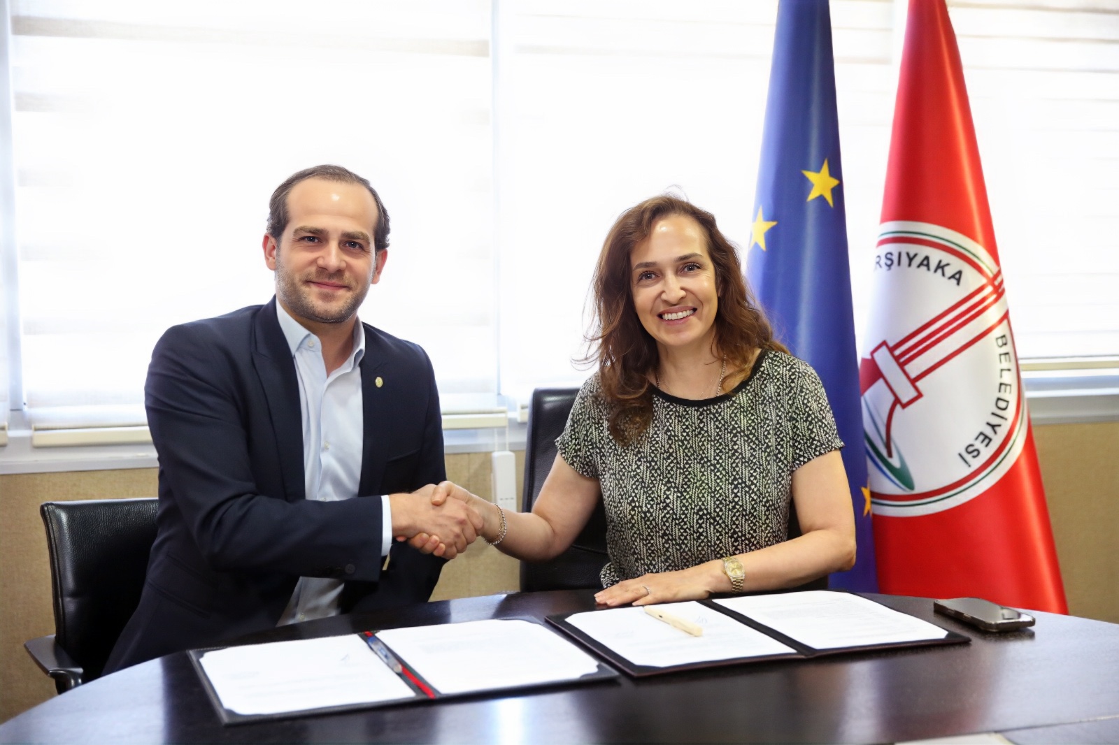 Karşıyaka’da ‘sağlıklı kentleşme’ için imzalar atıldı