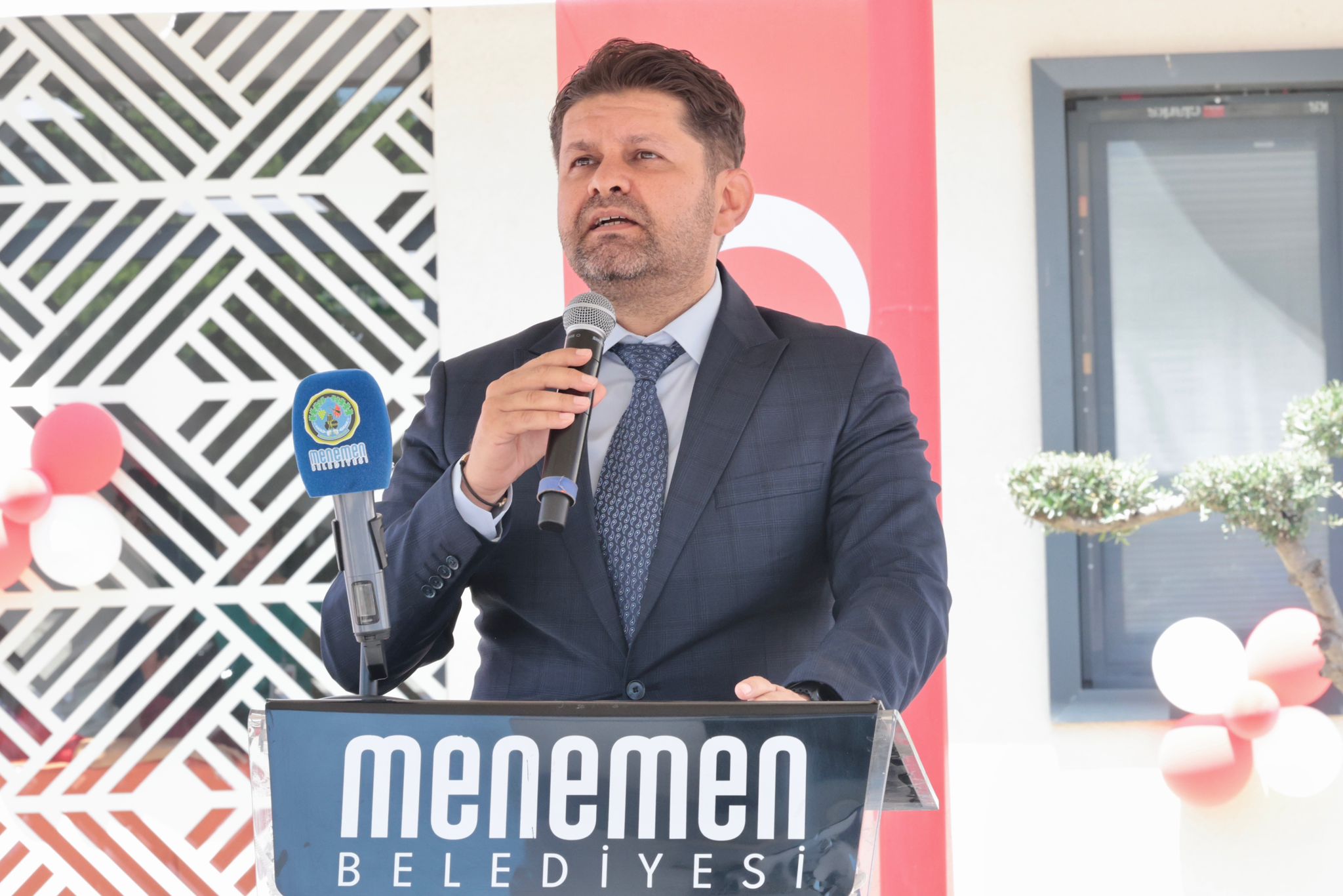 İzmir protokolü Menemen Ulukent Semt Polikliniği açılışında buluştu