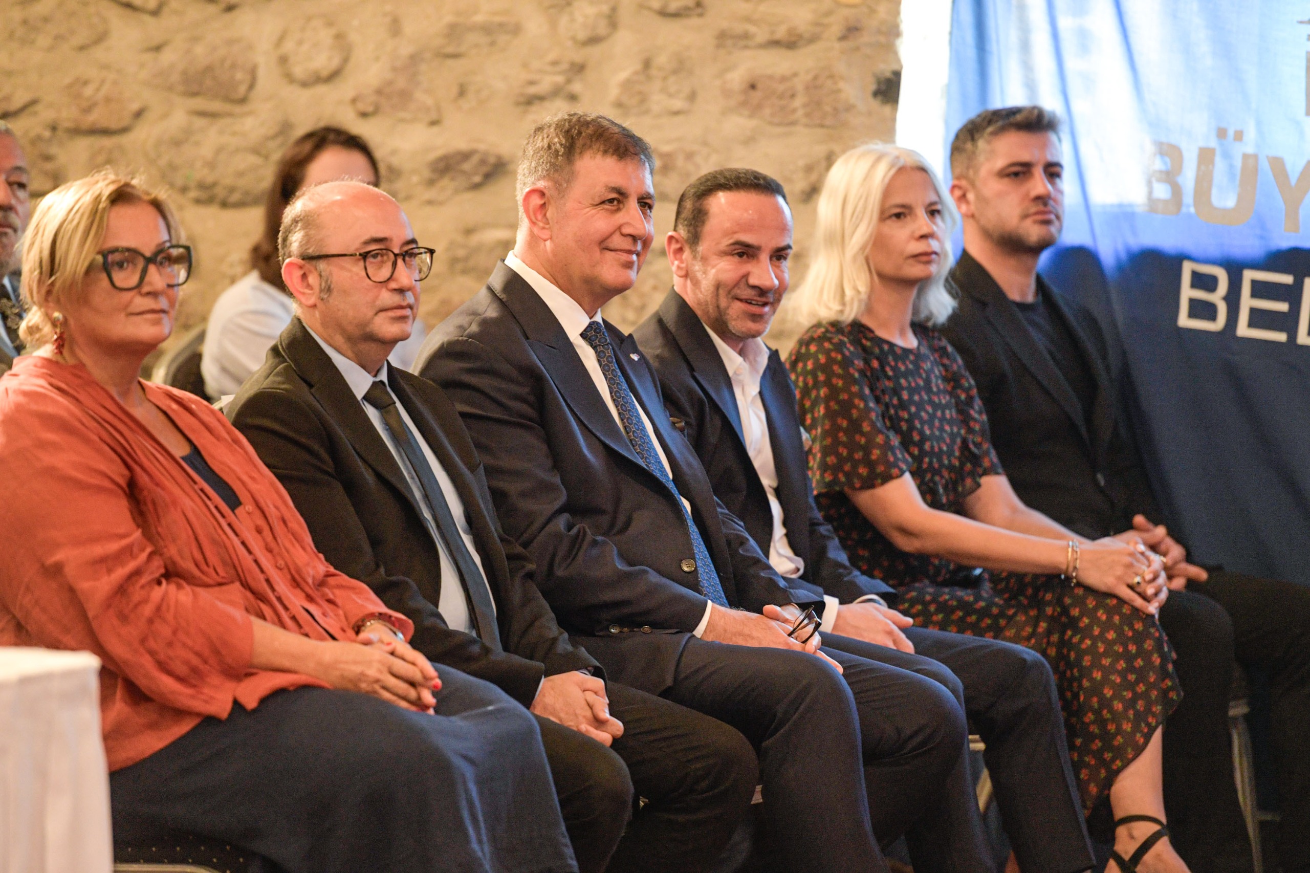 İzmir'de Ses Getirecek Birliktelik!