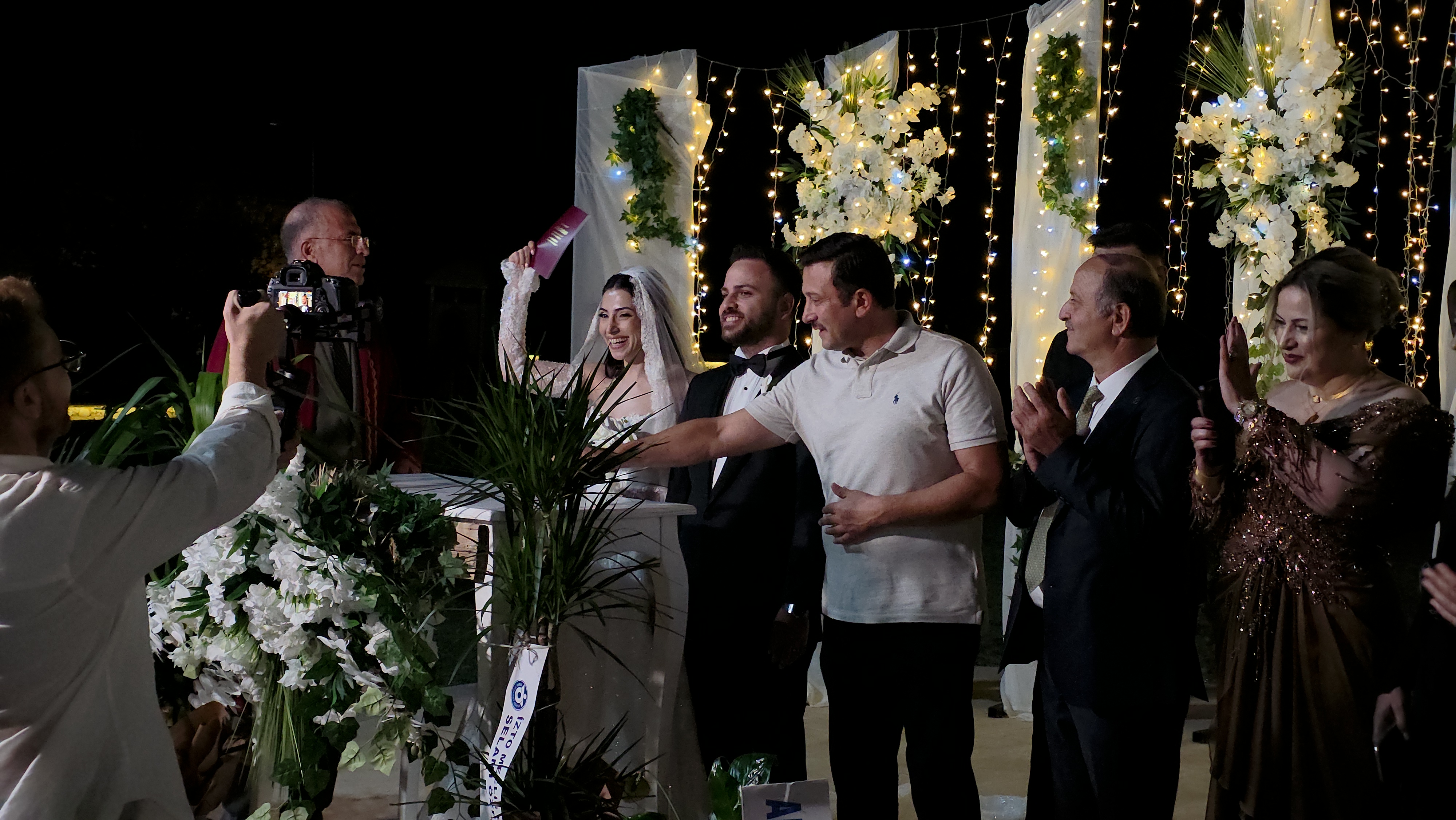 ANLI ŞANLI DÜĞÜN! FEYZA VE ATAKAN DÜNYAEVİNE GİRDİ