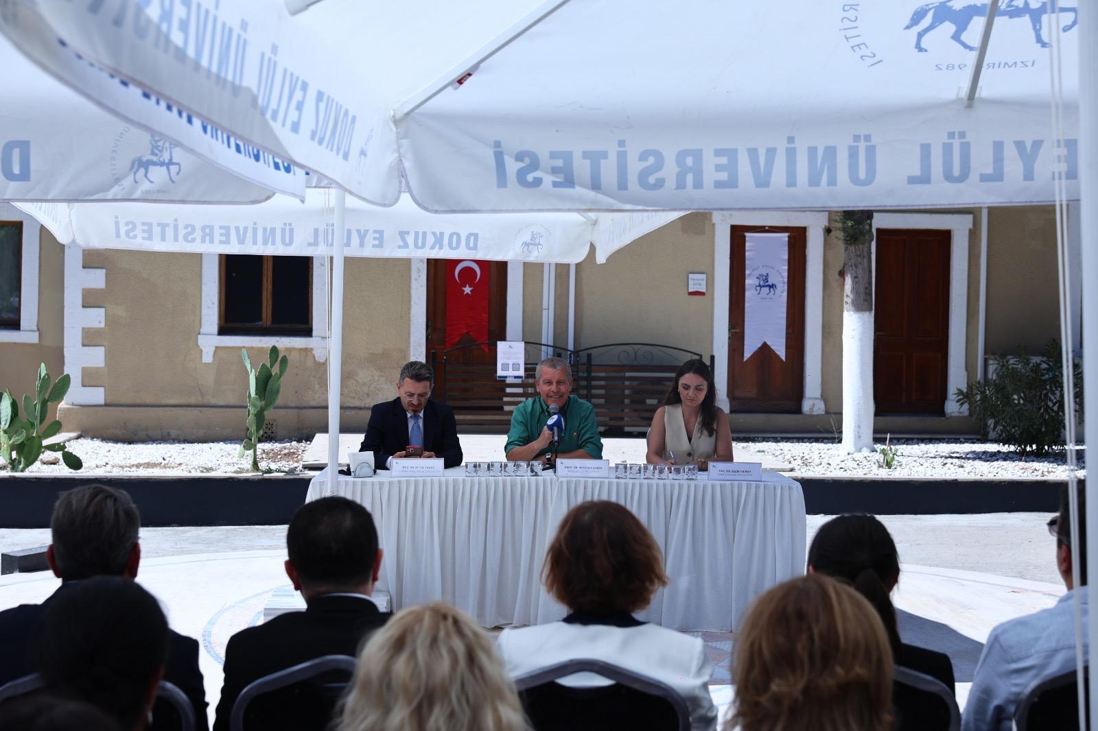 BAYRAKBİLİM VE TÜRK BAYRAKLARI MÜZESİ 5. YILINDA TARİHLE BULUŞTURDU