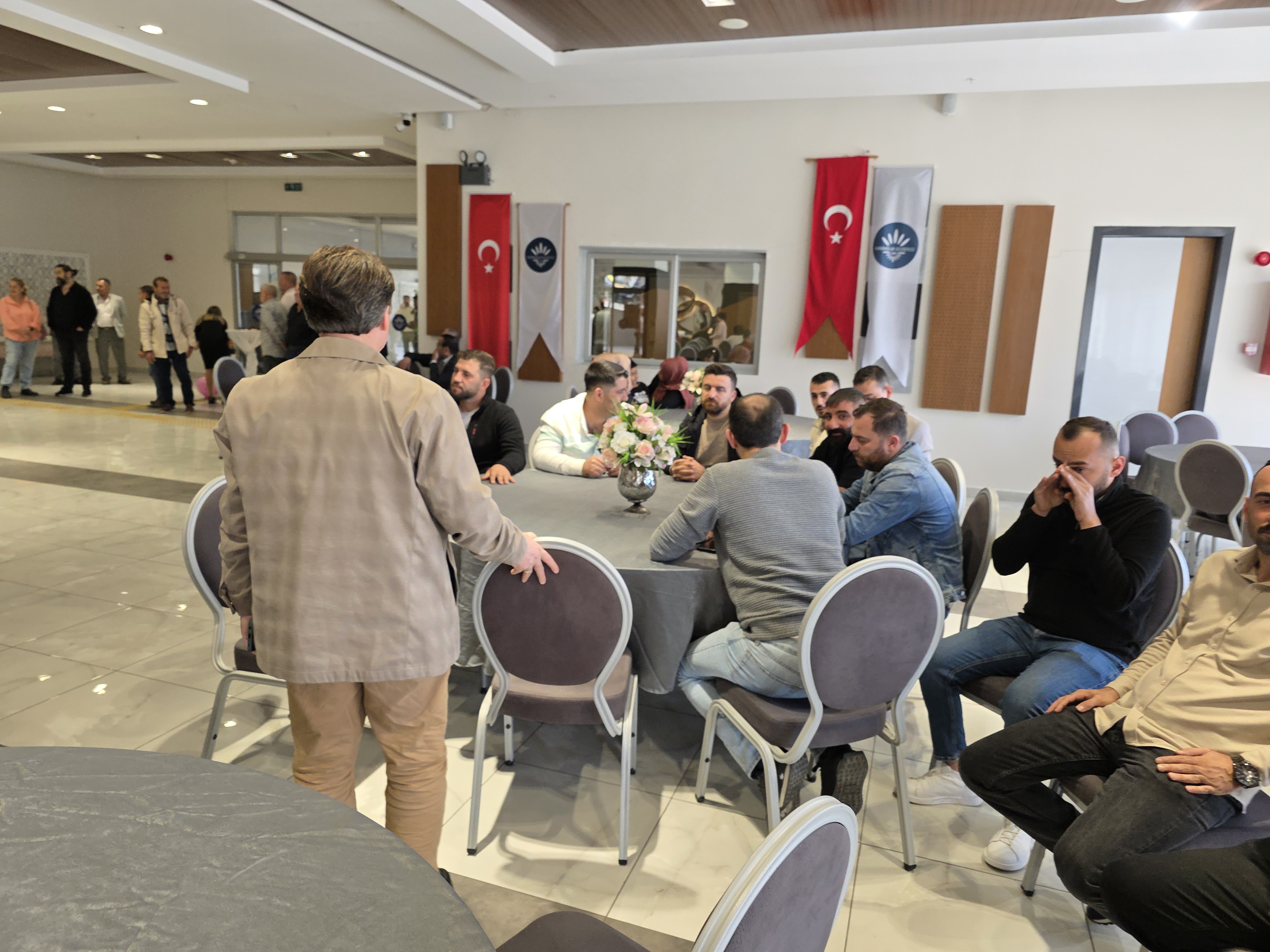 İrem Albayram ile Mertcan Sevinç dünya evine girdi