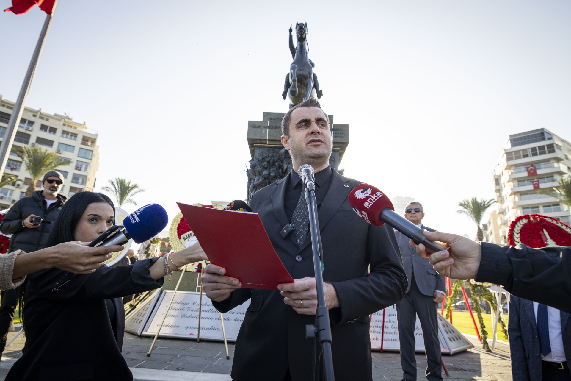 Çağatay Güç’ten Sert Mesaj: “Atatürk’ü Eğitimden Silemezsiniz!”