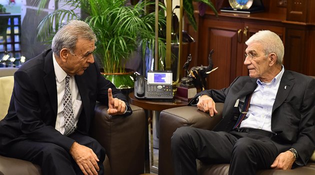 “Davutoğlu ile Çipras’ı İzmir’de Buluşturalım”