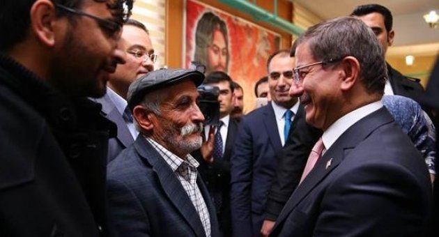 Davutoğlu'ndan Alevi temsilcileriyle 6 saatlik toplantı