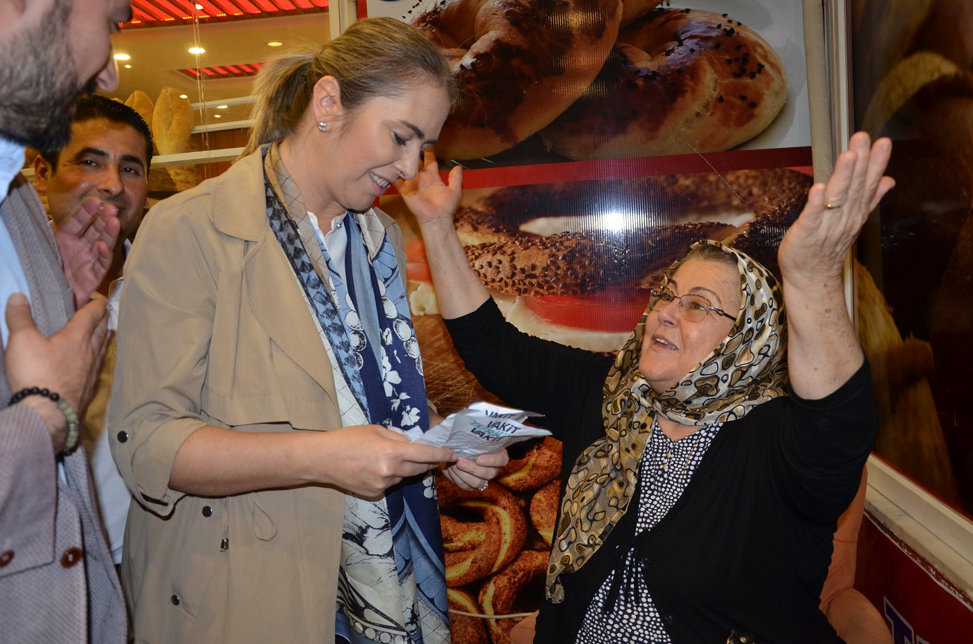 AK Partili Çankırı'dan Narlıdere ve Urla mesaisi