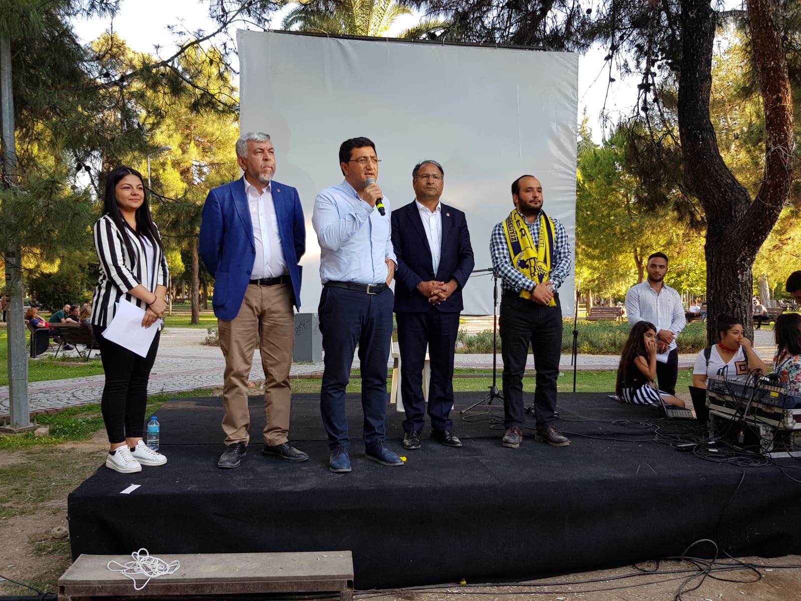 CHP İzmir'in gençlerinden 'Gezi' buluşması