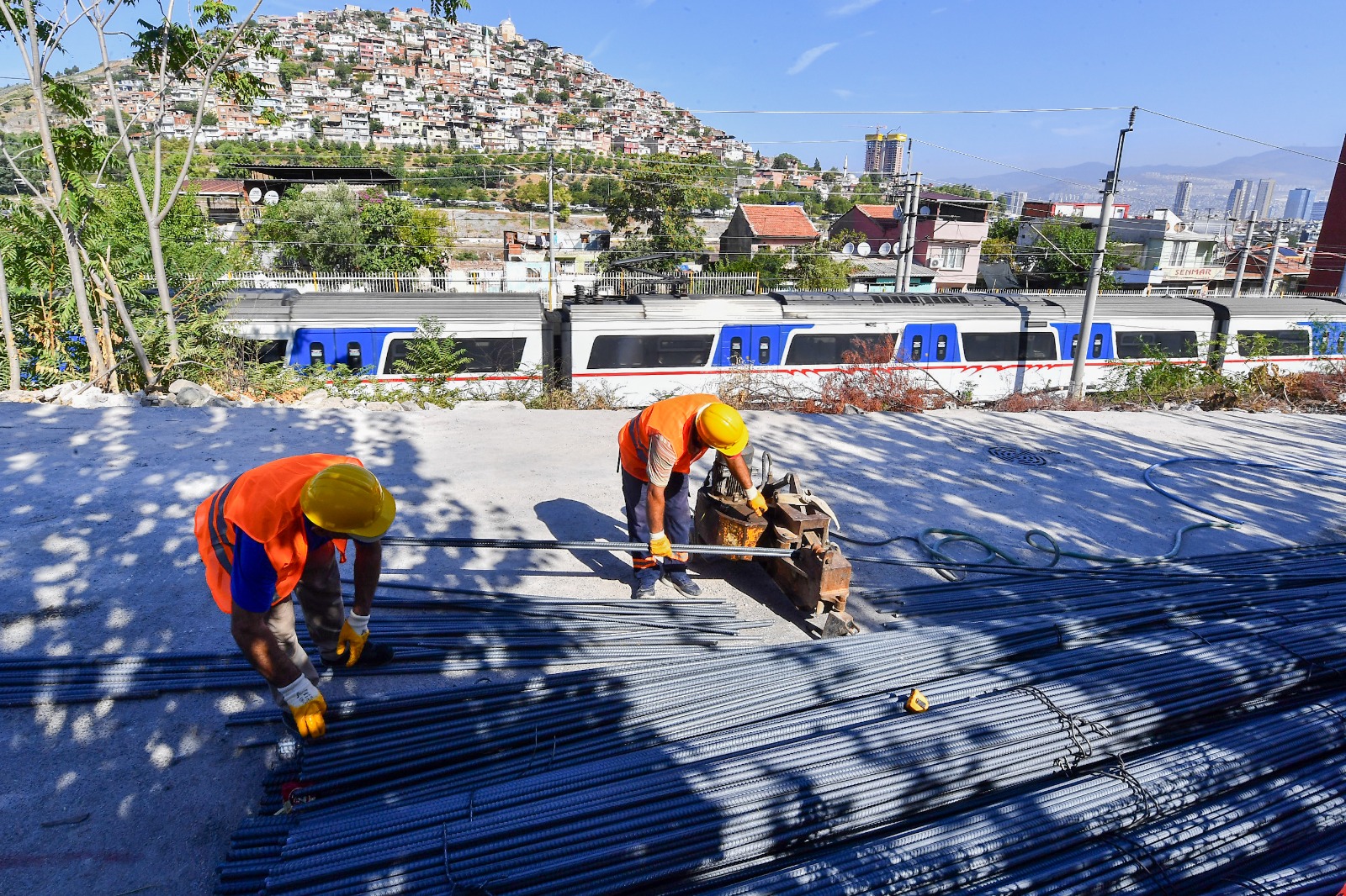 Katip Çelebi Üniversitesi ve Lale Mahallesi de İZBAN’a bağlanıyor