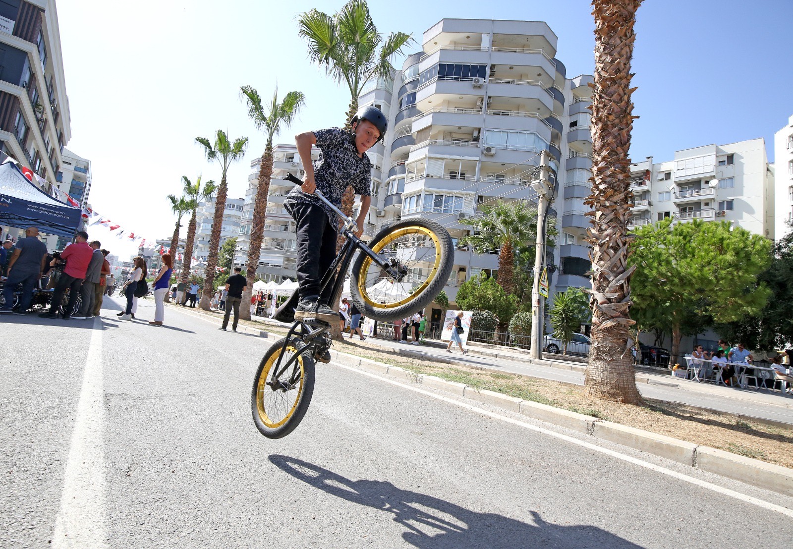 Başkan Tugay: “Sürdürülebilir bir dünya için enerjimizi koruyoruz