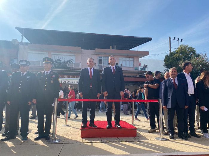 BEYDAĞ'DA 29 EKİM CUMHURİYET BAYRAMI COŞKUYLA KUTLANDI